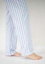 pijama americano manga longa em algodão com estampa de listras azul claro. Marca: Piante pijamas